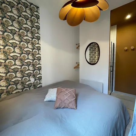 Le Darcy Bis - Entre Gare Et *